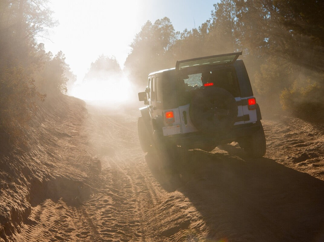 an example of the best Jeep model on an off-road trail