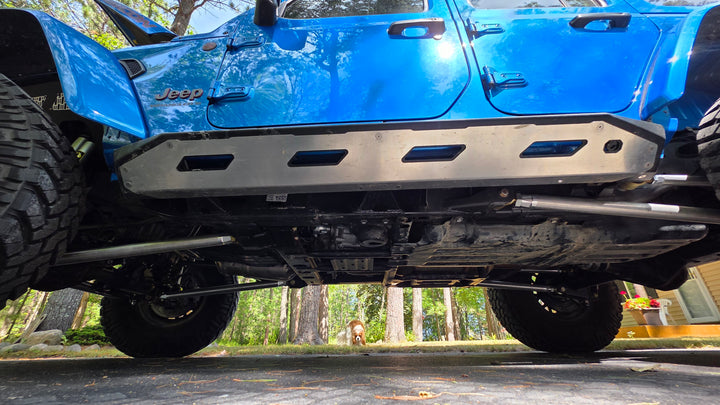 JL Rocker Guards with Step 4 Door